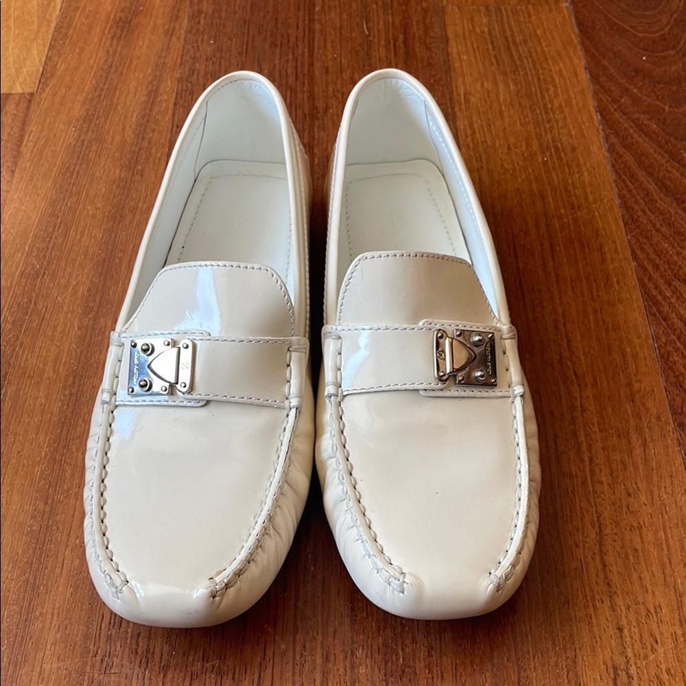 LOUIS VUITTON
White Patent Leather Monte Carlo Driving Loafers Size 36.5 Womens